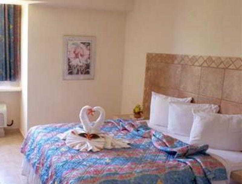 Отель Portofino Complex Playa El Agua Экстерьер фото